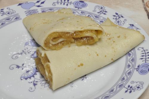 Jak uvařit palačinky s voňavou jablečnou náplní? Snadné recept, připravený za Do 30 minut